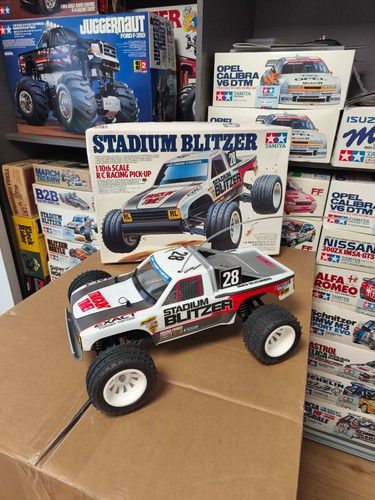 Tamiya car stadium - rc, blitzer