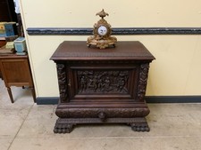 Antik - Truhe, Kommode