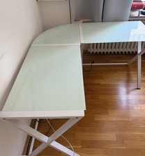 Moderner Eckschreibtisch