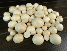 Holzhalbkugeln Buche massiv Ø 20,25,30,35,40,50 und 60 mm natur unbeh. Holzkugel