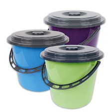 Eimer mit Kunststoffbügel und