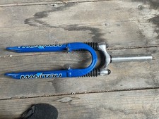 Manitou Magnum R Federgabel