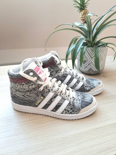 Rare adidas top - top, ten