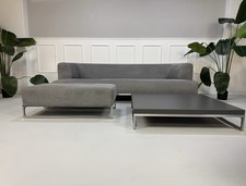 B&B Italia Solo Designer Sofa Grau Stoff Tisch: Tavolo + Hocker