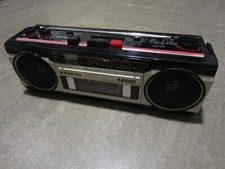 70-80er  Sanyo 4 Band Stereo Radio Cassette Recorder