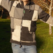 Schafwolljacke, gefüttert, Patch Strickjacke aus Schurwolle