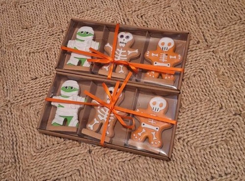 Halloween maxx sets - halloween,