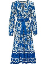 Kleid mit weitschwingendem