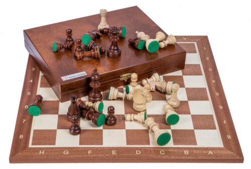 Square schachfiguren aus - square,