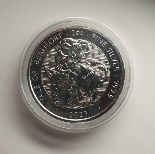 Pounds queens beast yale - queens,
