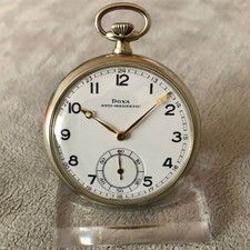 s c h ö n e  DOXA TASCHENUHR