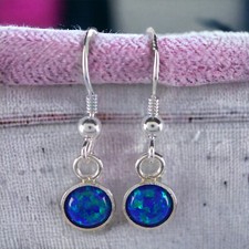 Blaue Lab Opal Ohrringe mit