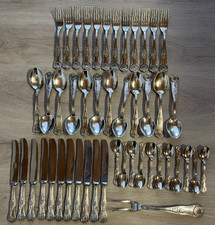 Versilbertes Besteckset mit