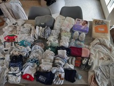 XXL Babykleidungspaket Größen 50-56/62/ + Viel Zubehör / Jungs