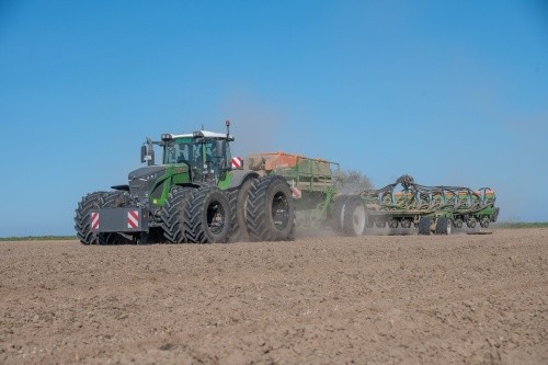Poster fendt 942 mit amazone - fendt,