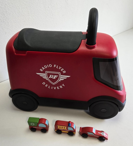 Radio flyer ride - ride, deliver