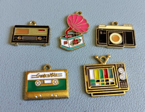 Retro geräte goldfarben - retro,