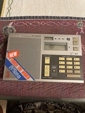 Sony Weltempfänger ICF-7600D mit Netzteil