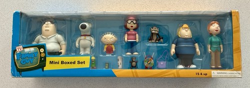 Mezco family guy - family,