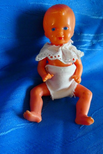 Püppchen kleine alte - kleine,, es