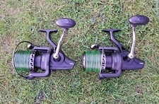 2 × Fox Stratos 12000 E Angelrollen Karpfenrollen Weitwurfrollen Karpfenfischen