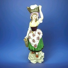 A1483 Figur Dame mit Wäsche-