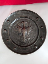 Antiker Gusseisen-Wandteller mit Adler-Relief – Rustikal, Vintage