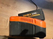 Fuxtec Akku mit Ladegerät