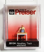 Preiser H0 28134 Housewife