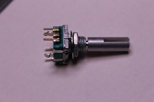 10 Stück Encoder ALPS STEC11B03 30 Positionen mit Schalter Achslänge 18mm