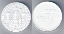 GDR medal Meissner porcelain