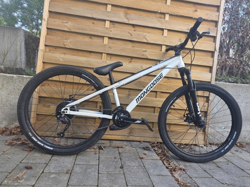 Moongoose dirt jump - dirt,