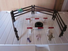 Schleich Diverse Teile Springparcour und Zaun usw	ab 5 Jahre