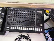 Roland TR8-S Drum machine