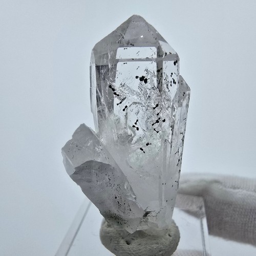 Quarz mit epidot - mit, hämatit,