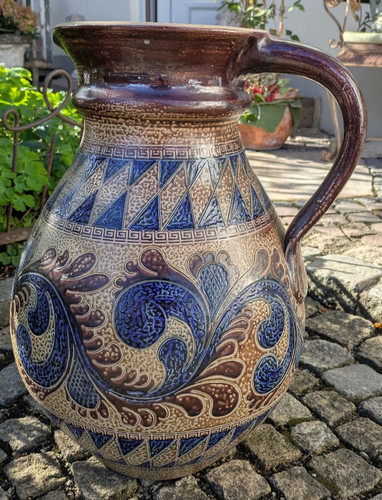 Riesiger antiker westerwälder - riesiger,