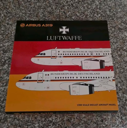 Diecast aircraft model - aircraft,