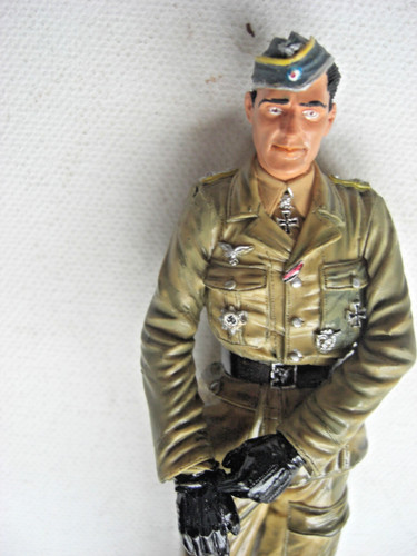 Große kunststoff figur - 1,