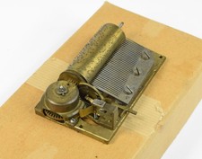 Alte Spieluhr sign. Jerome