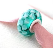 Pandora Charm, Türkis-Weiß