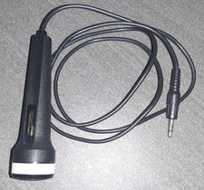 Altes Benytone AUX Mikrofon mit Kabel