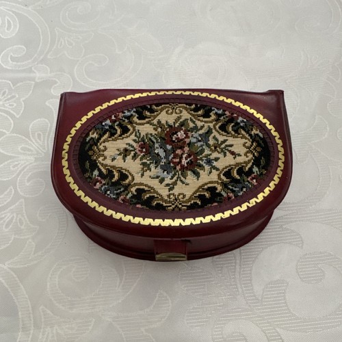 Vintage jewelry box - vintage, red