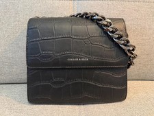 CHARLES & KEITH Handtasche in