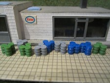 SP1161 Spur N  Fässer