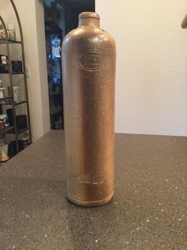 Alte tonflasche wasserflasche - alte,