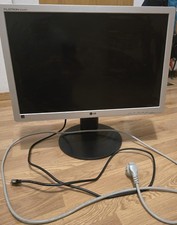 LG Flatron W2242PK 22 Zoll TFT Monitor 55,9cm 5ms 1680x1050 VGA DVI Audio