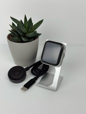 Apple Watch Series SE 40mm Aluminiumgehäuse silber GPS I Gebrauchtspuren