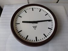 Pragotron PV301 / 37cm Wanduhr m. Quartz Uhrwerk 1xAA Batterie