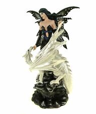 Drachenfee Dragena mit weissem Drachen auf Felsen 26 cm Elfe Fairy Figur
