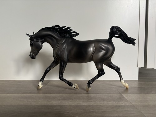 Breyer traditional - breyer,